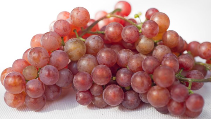 виноград красный б/к